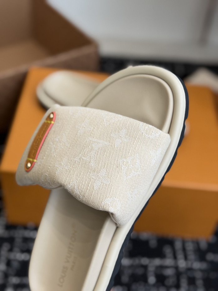 L&V sandal 81