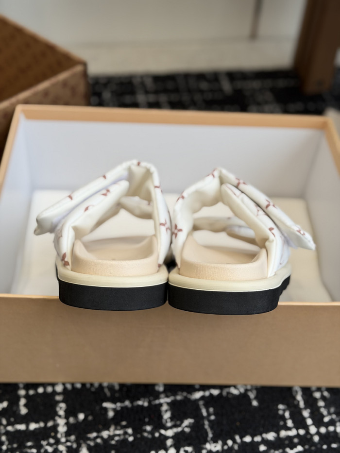L&V sandal 90