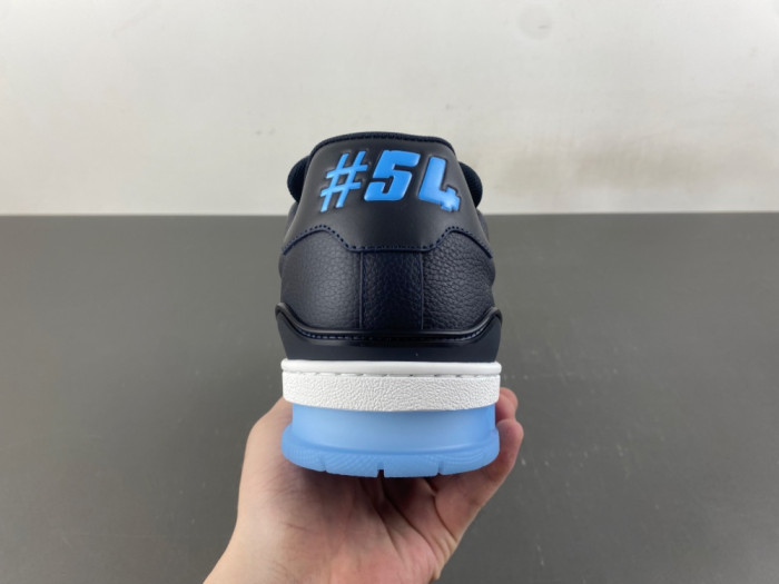 LV snekaers 306
