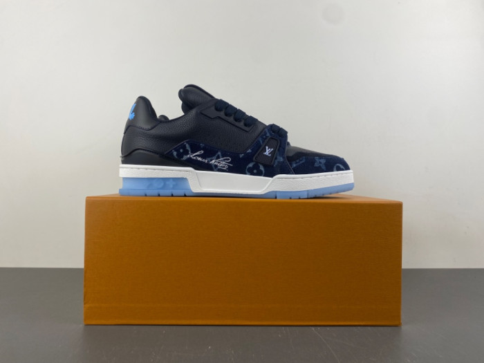 LV snekaers 306
