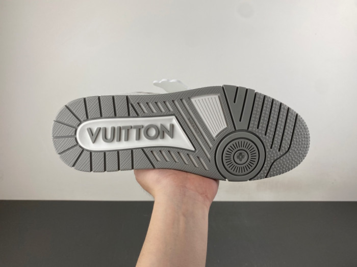 LV snekaers 284