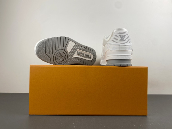 LV snekaers 284