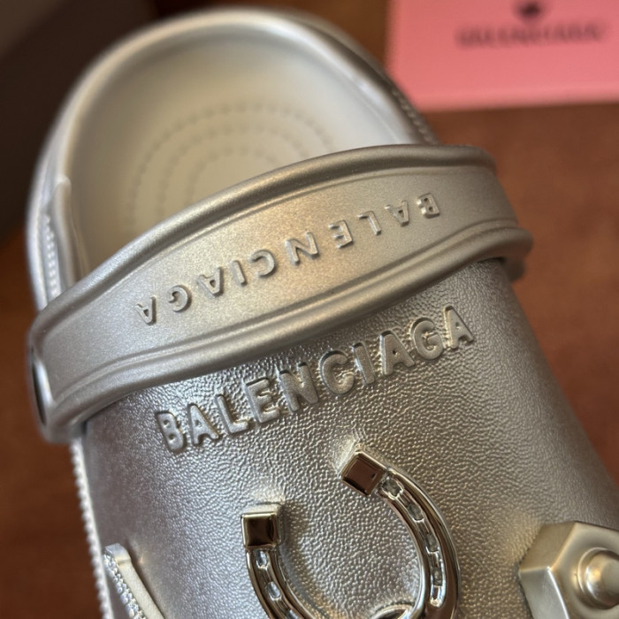 Balenciaga Sandal 25