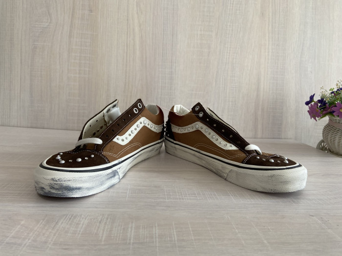 VANS-08