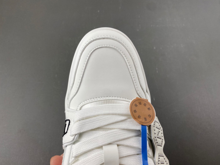LV snekaers 286