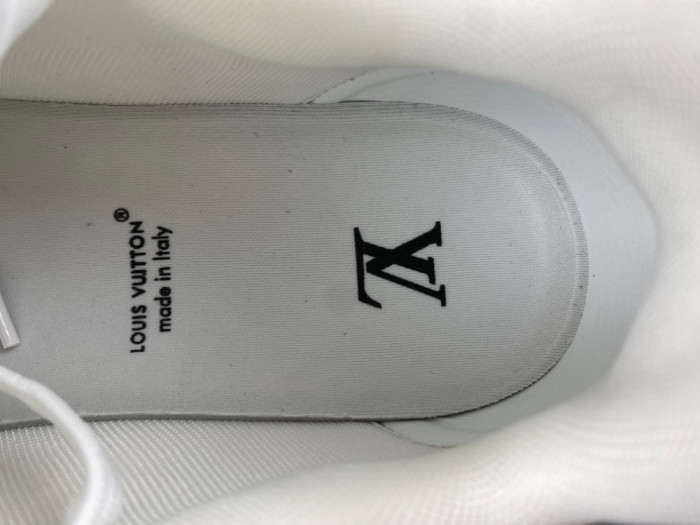 LV snekaers 286