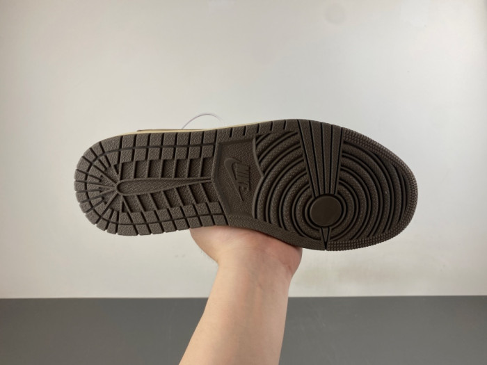 Travis Scott x Air Jordan 1 Low -DM7866-203