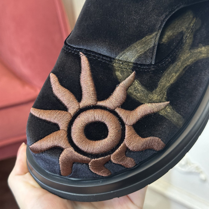 D10r SANDAL 25