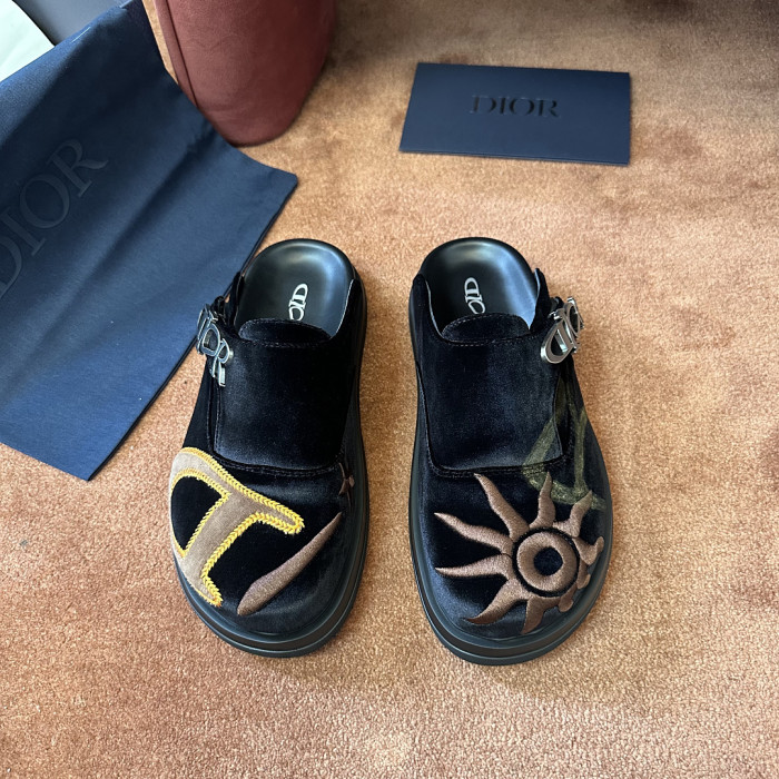 D10r SANDAL 25