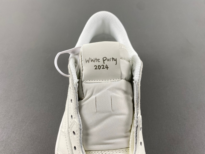 Travis Scott x Air Jordan 1 Low-OG1228-111