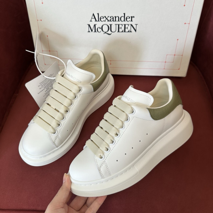 ALEXANDER MCQ75