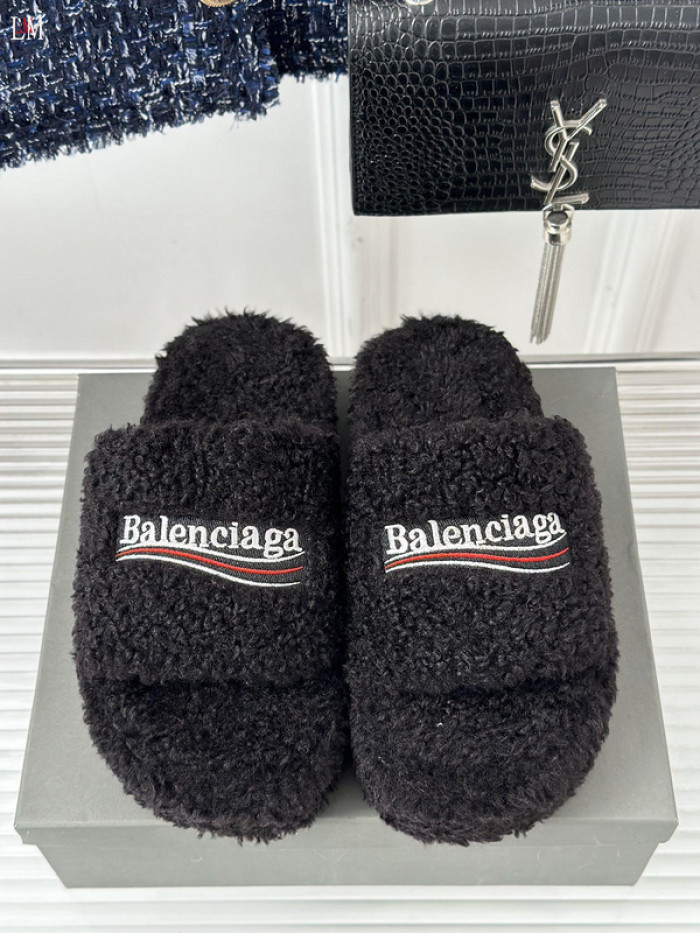 Balenciaga Sandal 19