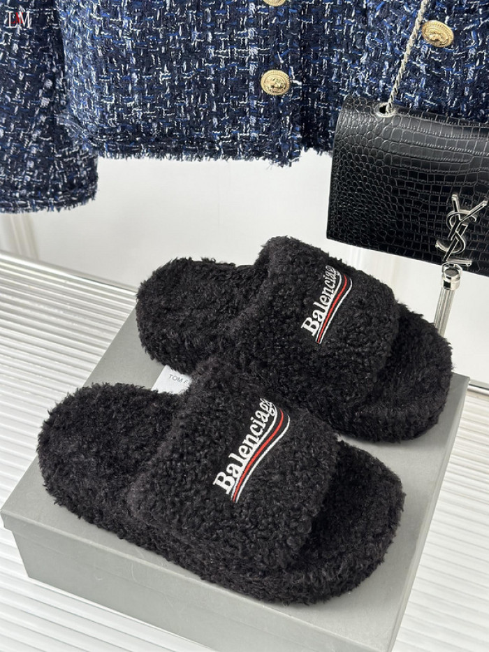 Balenciaga Sandal 19