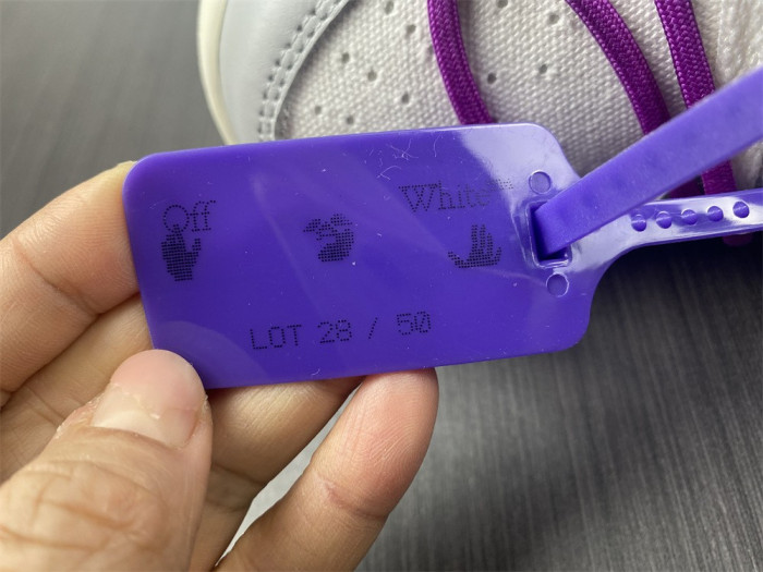 o-w x dunk low “28 of 50” dm1602-111