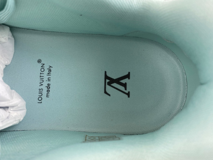 LV snekaers 293