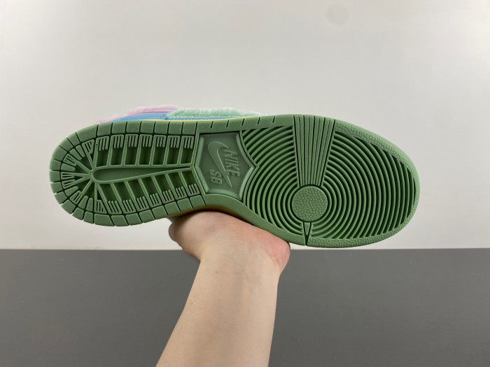 Nike SB Dunk Low Verdy Visty-FN6040-400