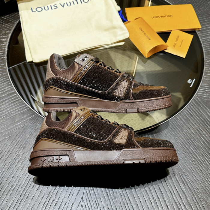 LV snekaers 149