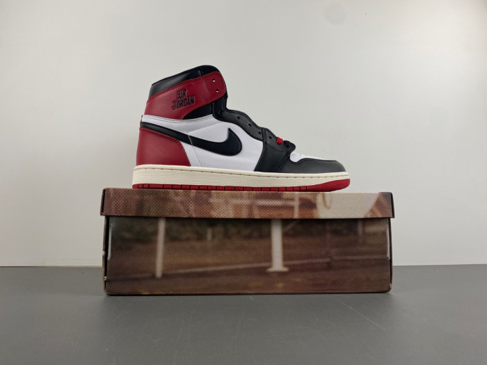 Air Jordan 1 High OG “Black Toe Reimagined”-DZ5485-106