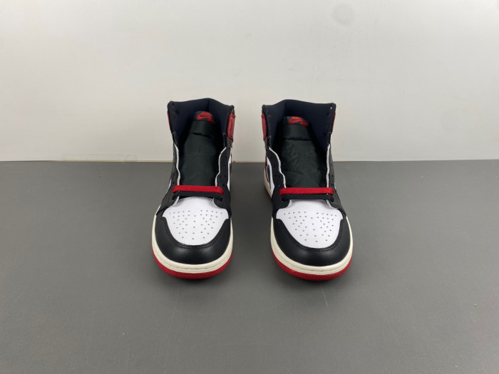 Air Jordan 1 High OG “Black Toe Reimagined”-DZ5485-106