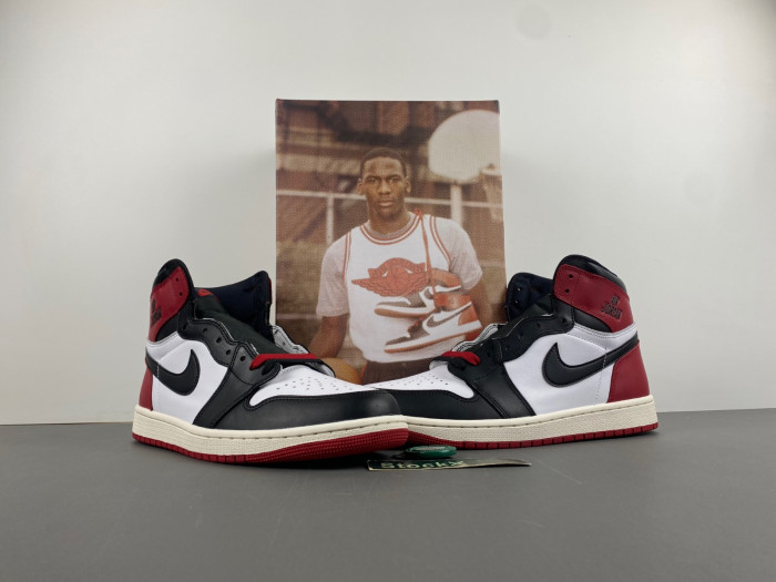 Air Jordan 1 High OG “Black Toe Reimagined”-DZ5485-106