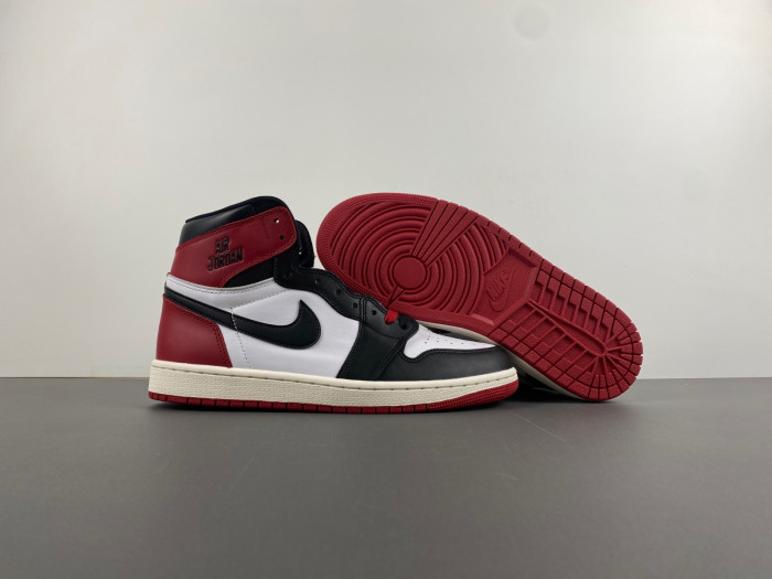 Air Jordan 1 High OG “Black Toe Reimagined”-DZ5485-106