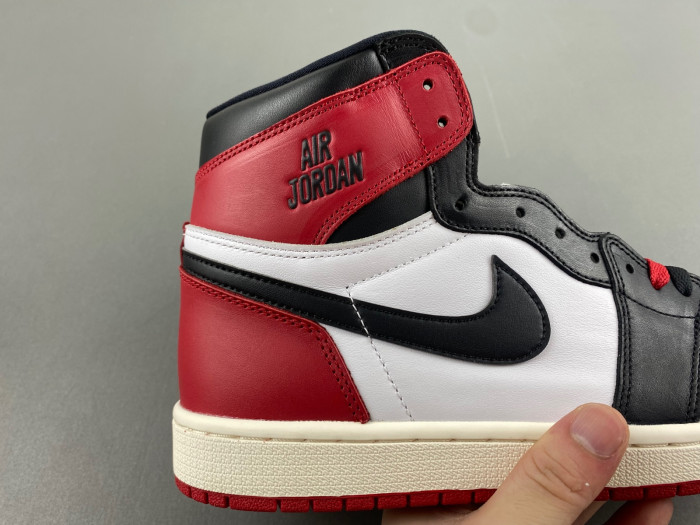 Air Jordan 1 High OG “Black Toe Reimagined”-DZ5485-106