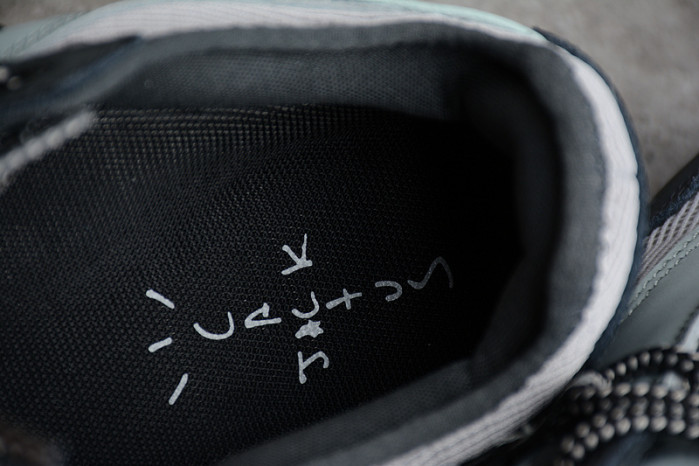 travis scott x nike air max-do9392-001