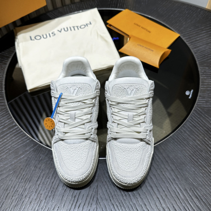 LV snekaers 150