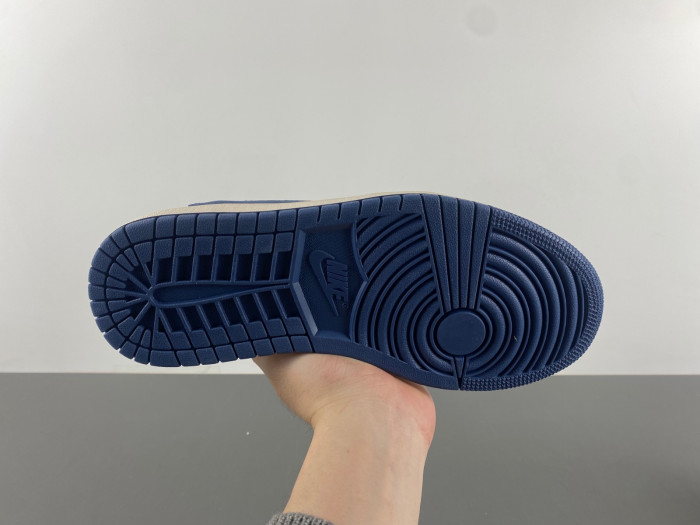 Travis Scott x Air Jordan-DM7866-713