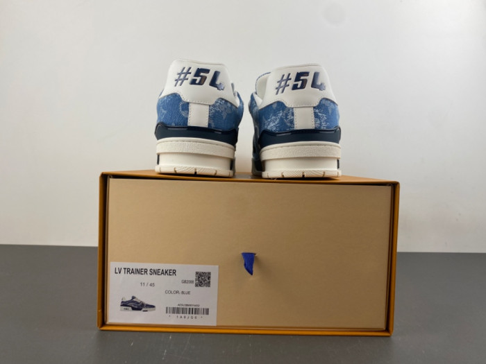 LV snekaers 307