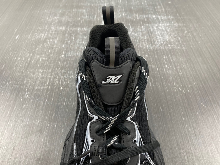 iaga -phantom sneaker-26