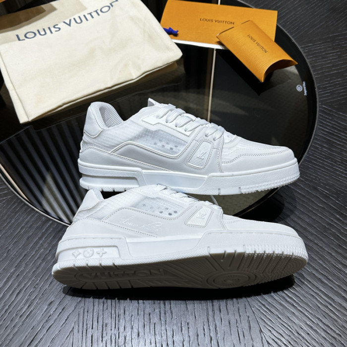 LV snekaers 167