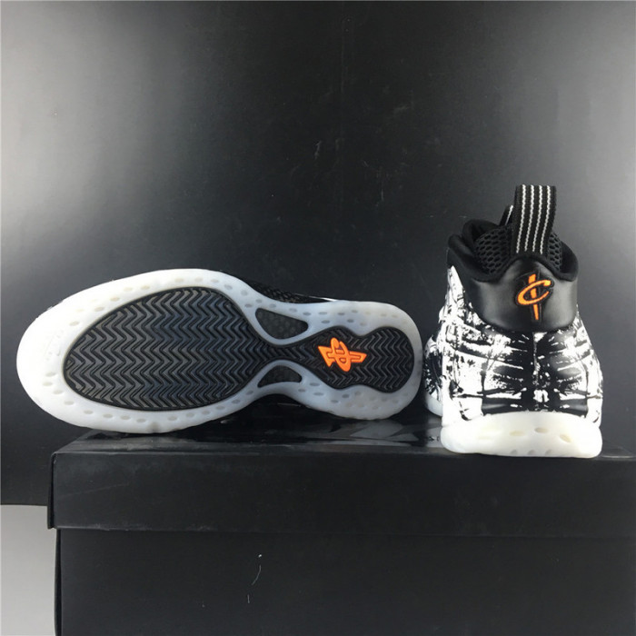 nike air foamposite one black white 314996-013