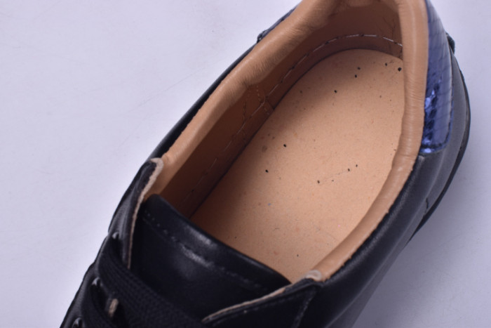 g**i ace embroidered low-top sneaker black with bee mens 431942-a38g0