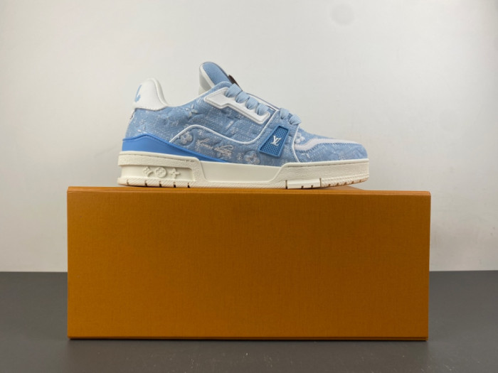 LV snekaers 308