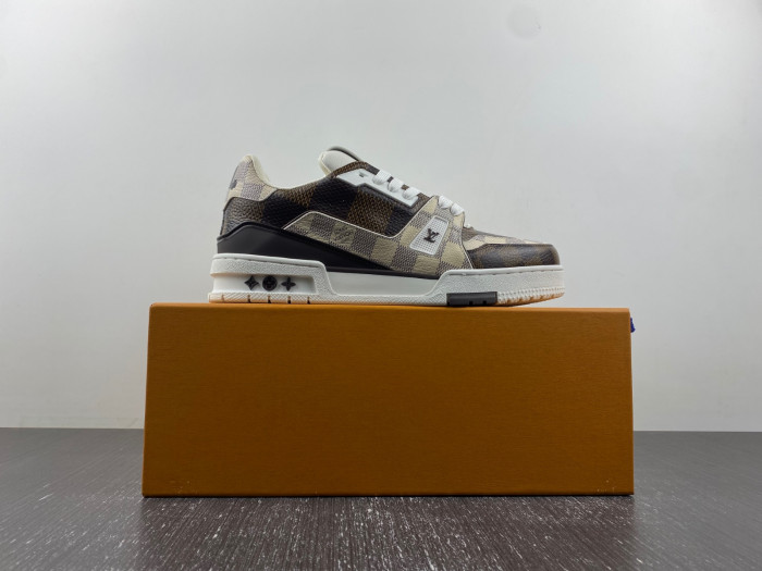 lv snekaers 106