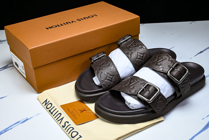 L&V sandal 96
