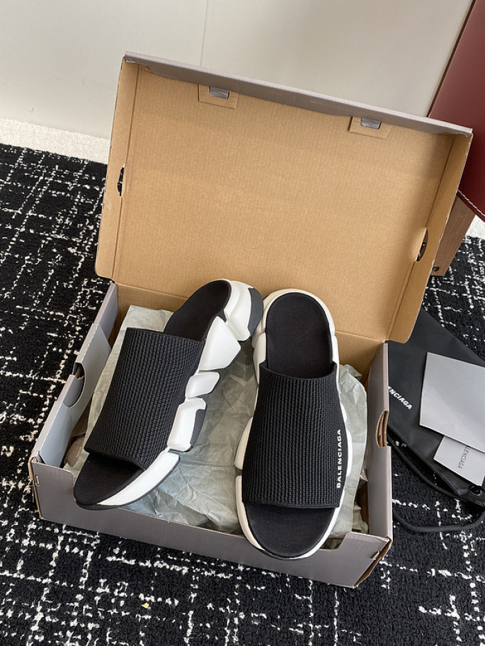Balenciaga Sandal 30