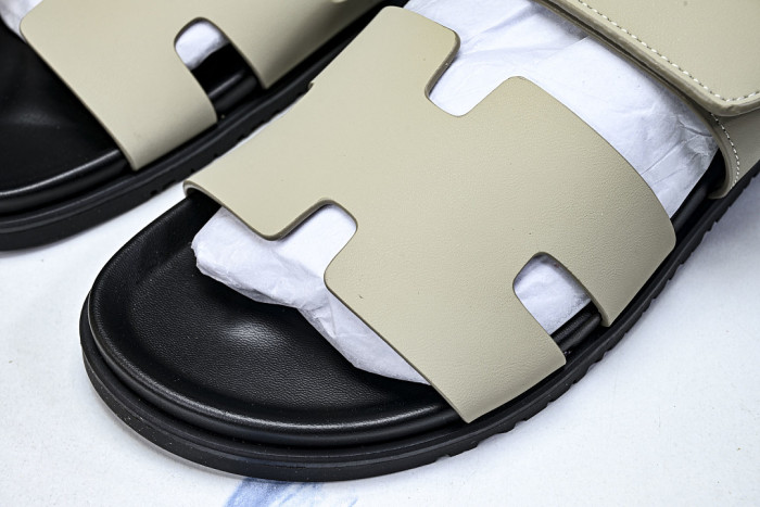 H**me5 Sandal 52