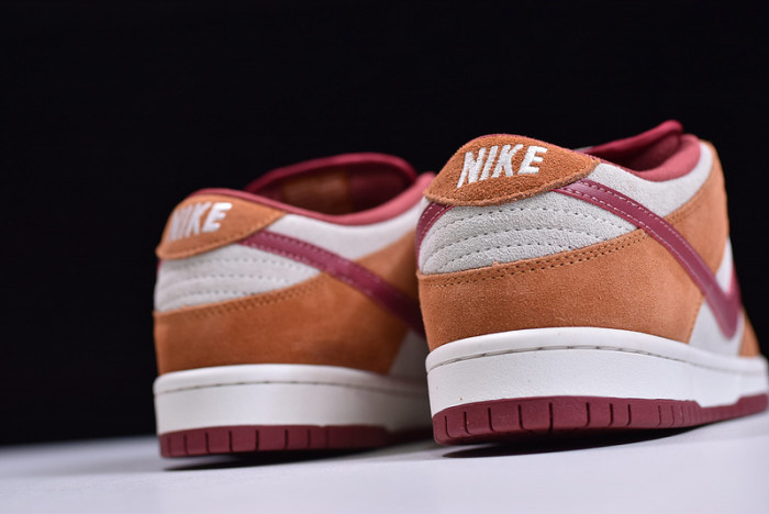 nike sb dunk low pro daek russet cedar bq6817-202