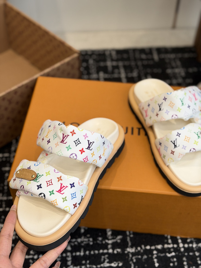 L&V sandal 84