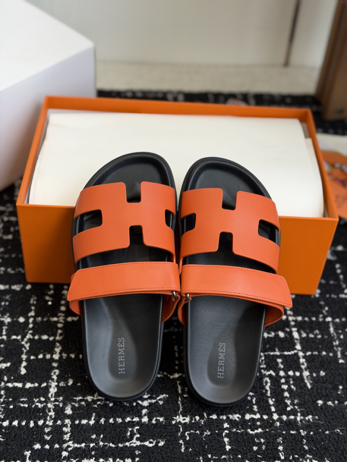 H**me5 Sandal 64