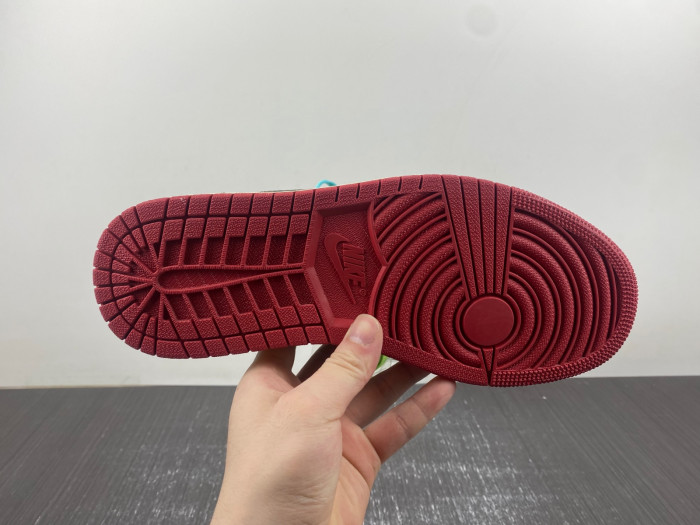 jordan 1 retro low og trophy room home-fn0432-017