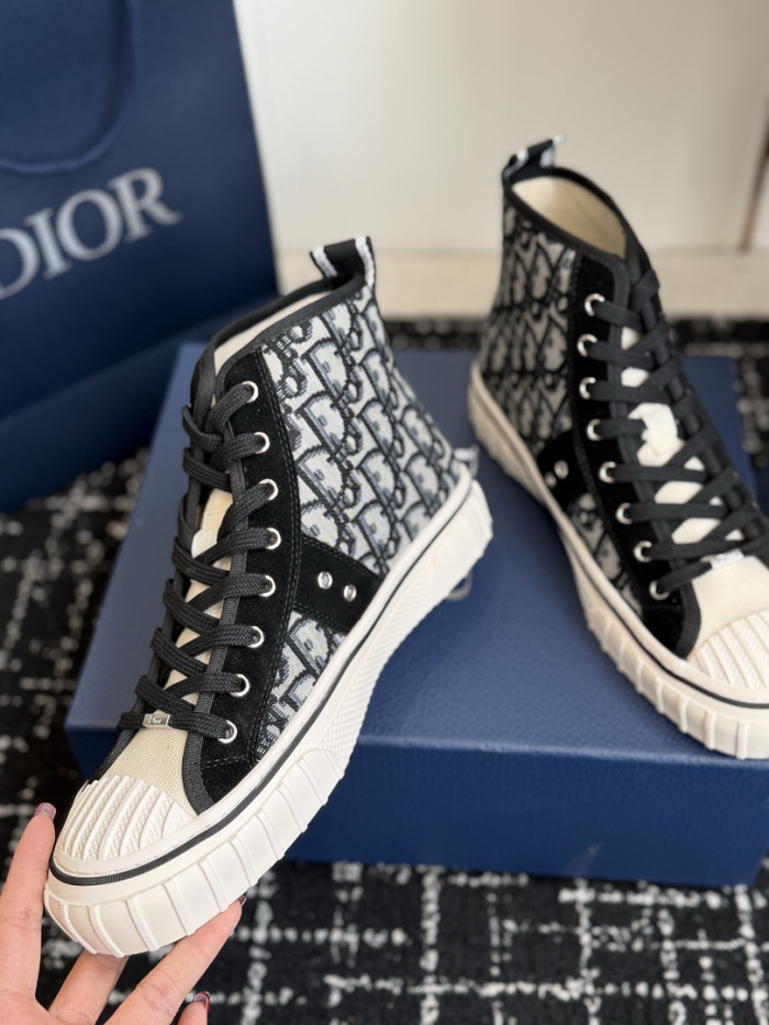 D10r B23 SNEAKER-017