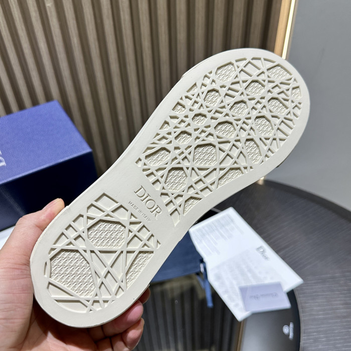 D10r B33 SNEAKERS-09