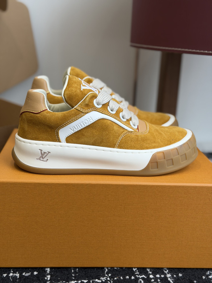 LV snekaers 302