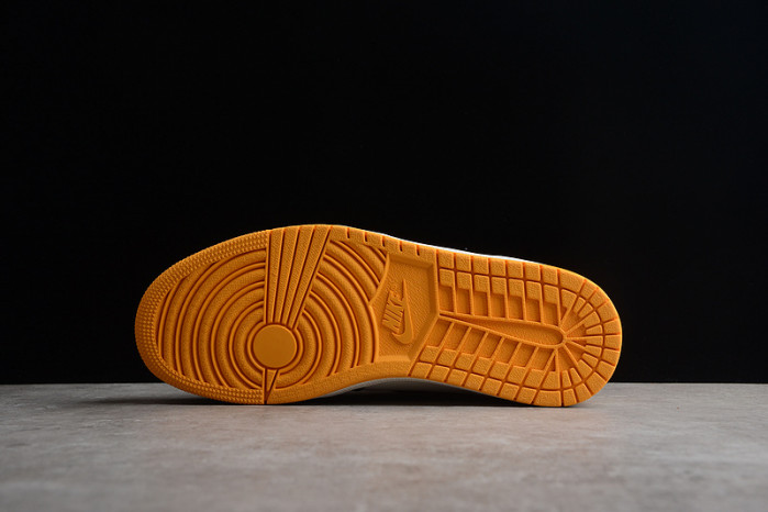 air jordan 1 yellow toe-555088-711
