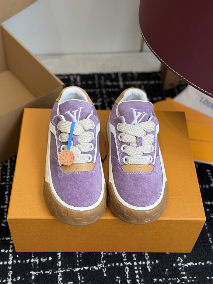 LV snekaers 303