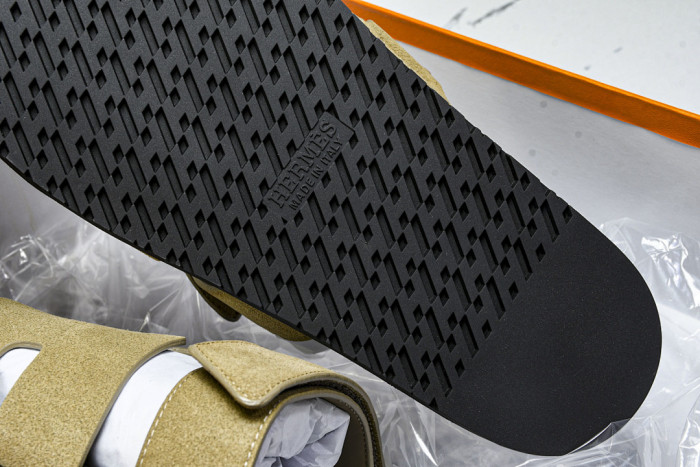 H**me5 Sandal 51