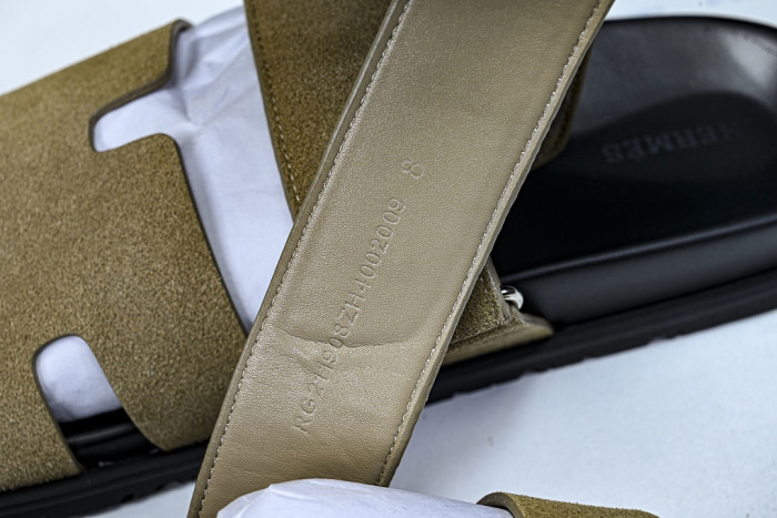H**me5 Sandal 46